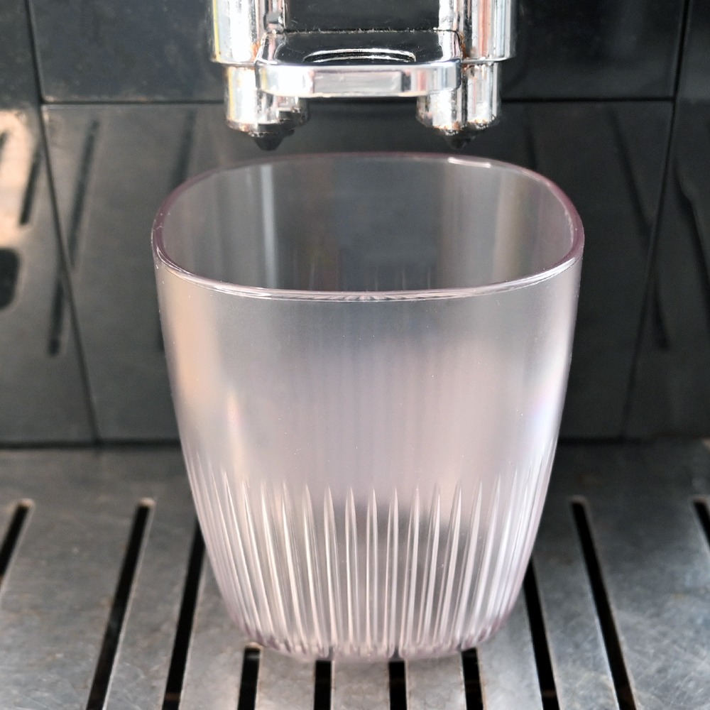 Tasse réutilisable Moka dans une machine à café